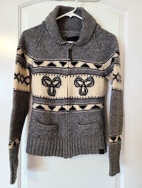 TNA 100% Wool Sweater